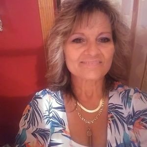 Meet your Posher, Teresa